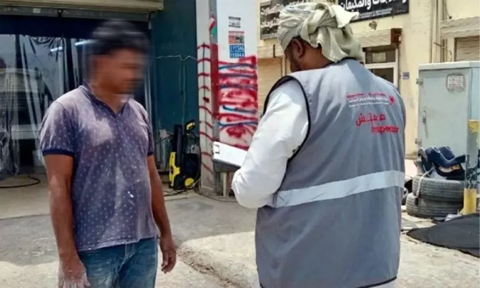 300 businesses fined in Seeb, Muscat for not offering e-payment services.